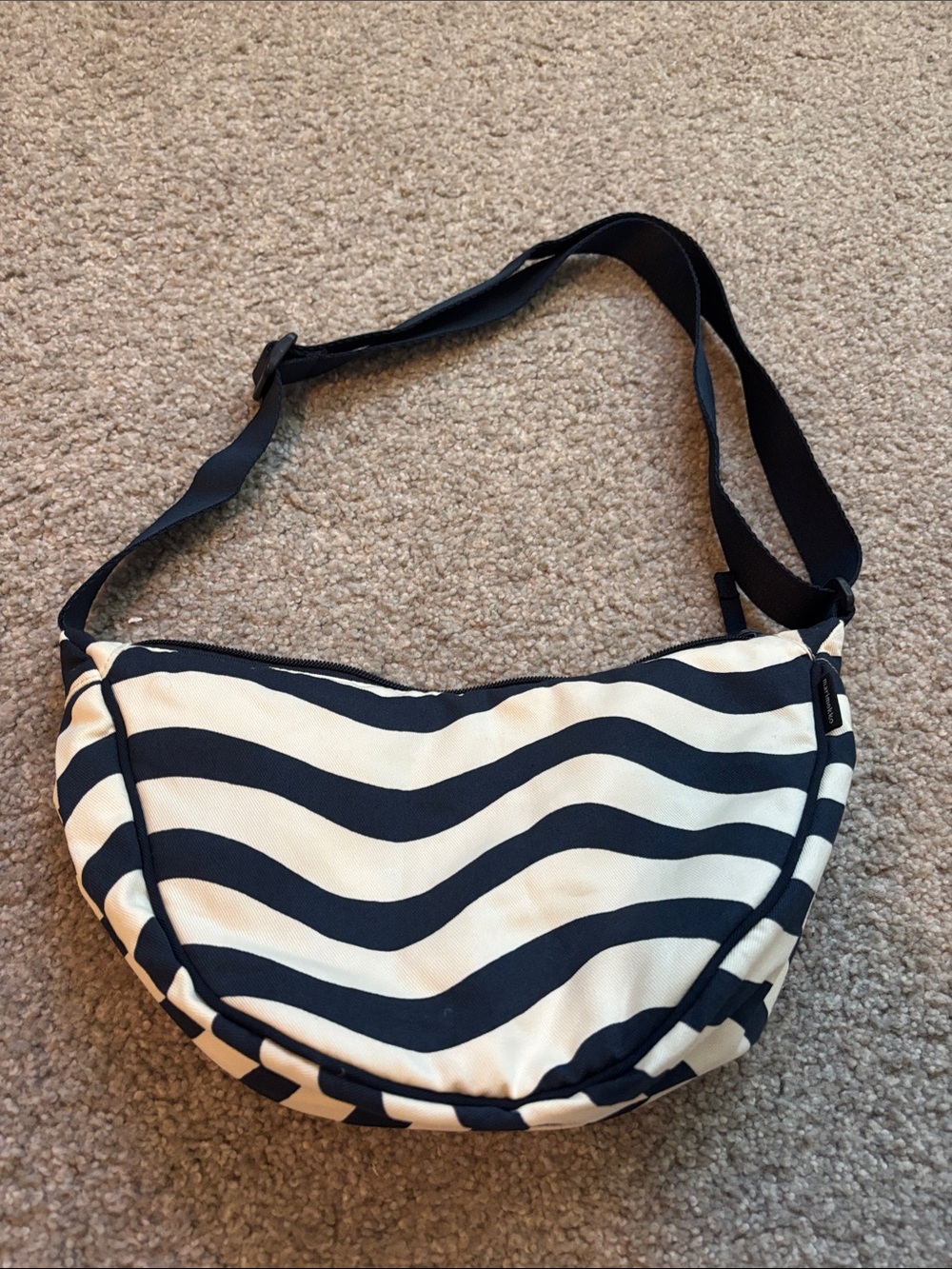 Marimekko NEW Black & Cream Wavy Stripe Crossbody Bag